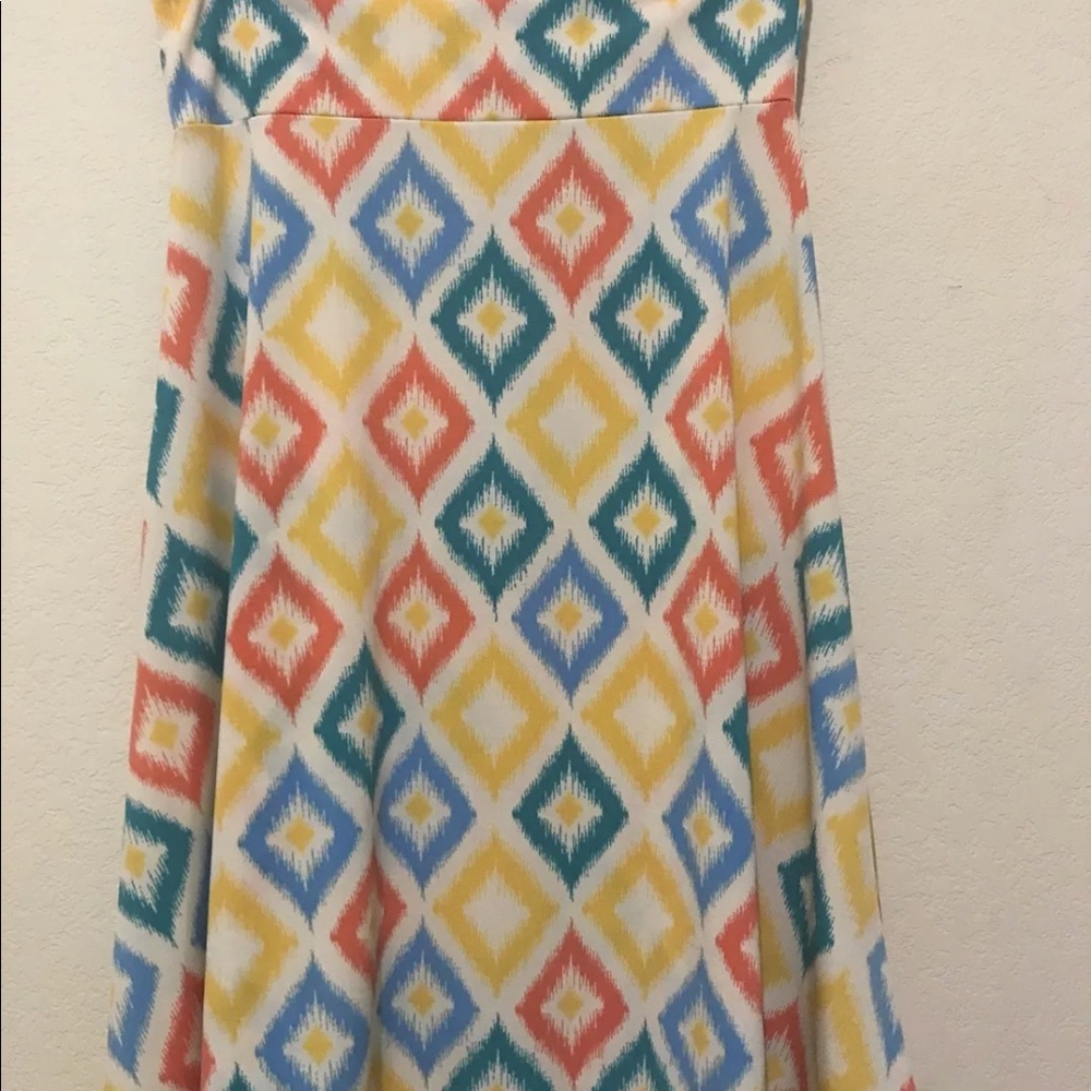 ‼️SOLD‼️
LuLaRoe Azure Skirt Yellow Coral Blue Diamond - Picture 5 of 6